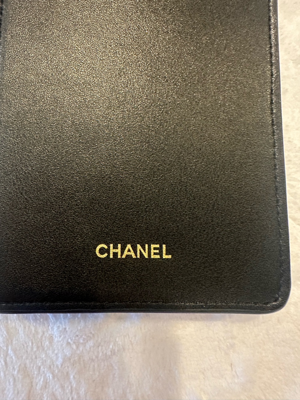 Chanel GWP CoCo Crush Crossbody Bag/Phone Holder - Picture 3 of 4